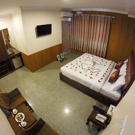 Hotel 82 Mandalay Ngoại thất bức ảnh